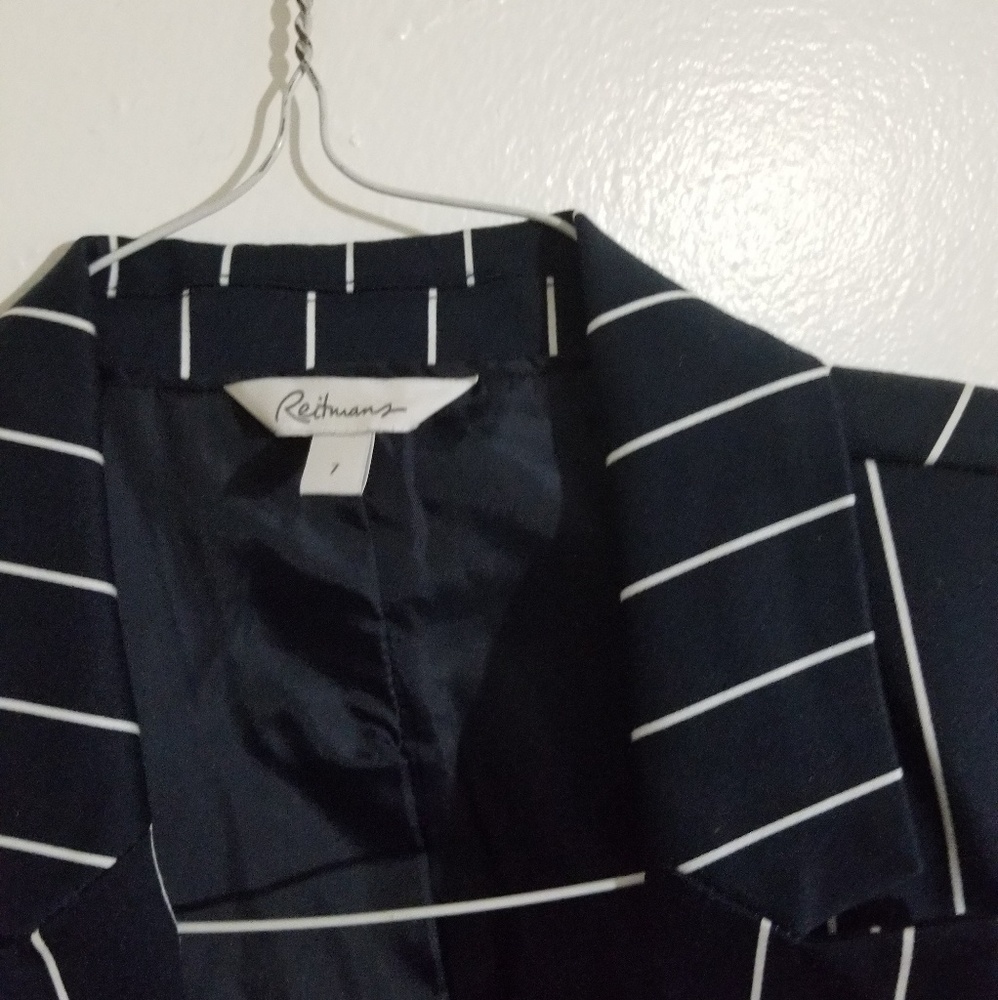 Vest - Picture 2 of 2